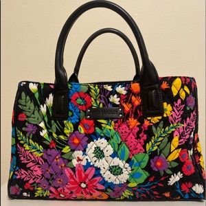 Very Bradley Field Flower Purse!
